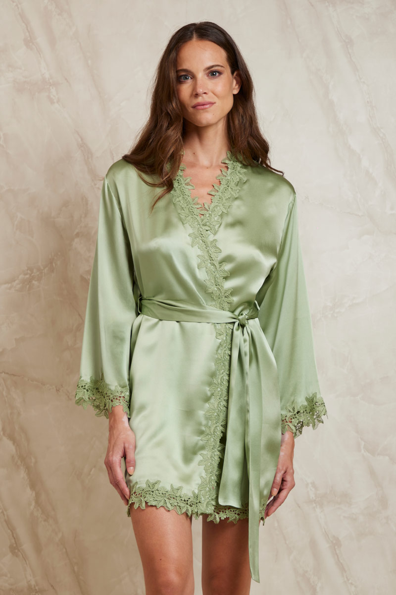 KIMONO CORTO IN SETA CON PIZZO